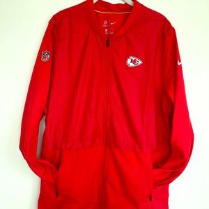 Men’s Chiefs NFL Nike Jacket; Size Large